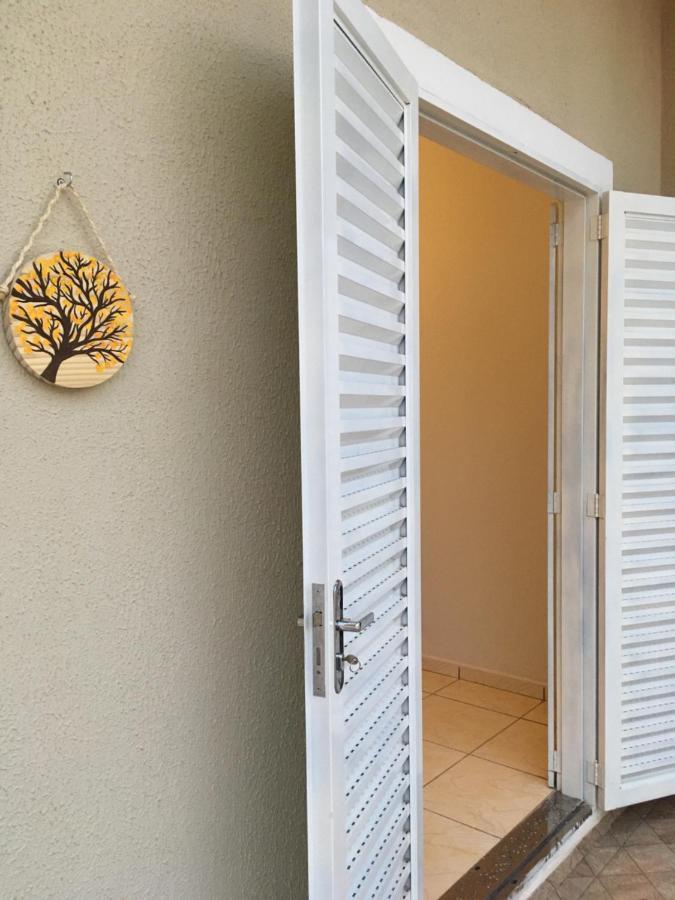 Quarto casal- Ipê Brotas Esterno foto
