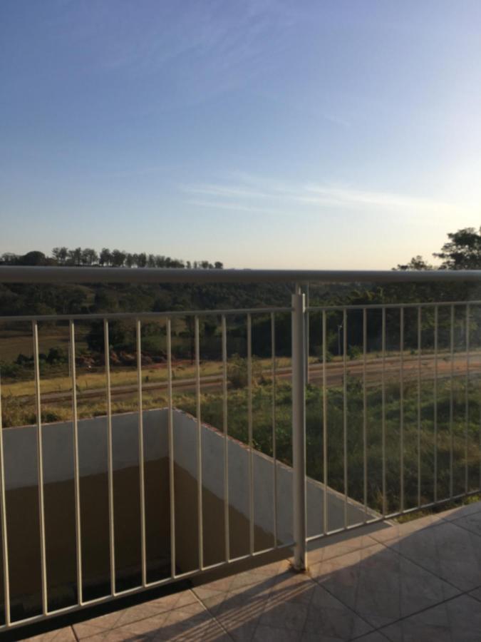Quarto casal- Ipê Brotas Esterno foto
